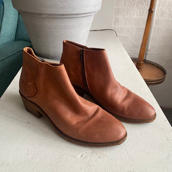 Frye Carson Piping Ankle Booties - Picture 2 of 7